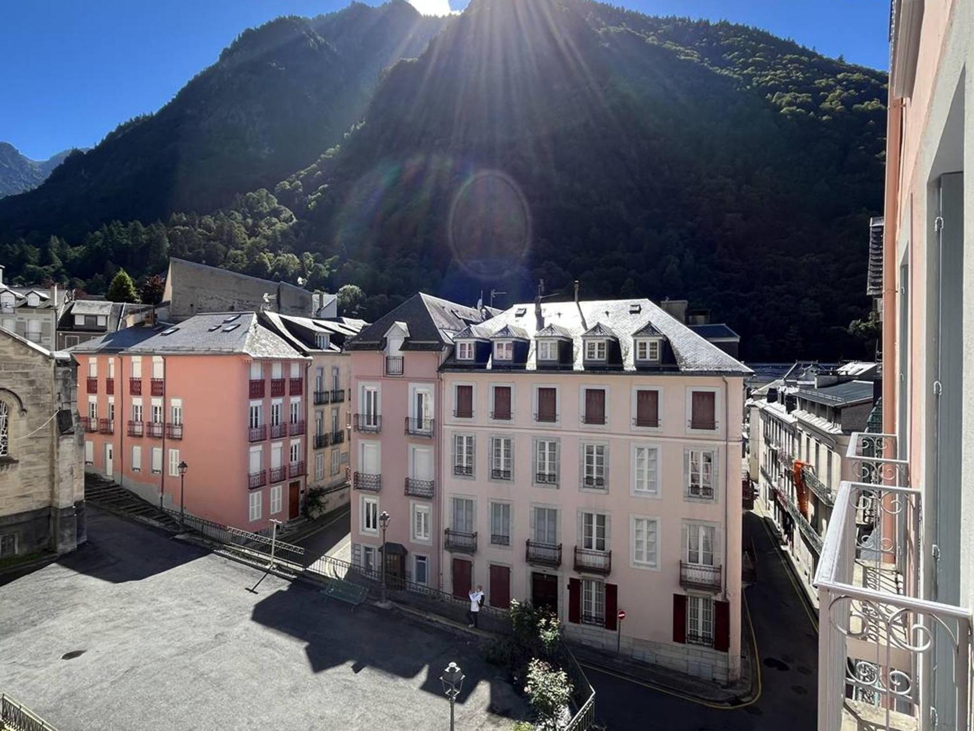 Appartement T3 Chaleureux Au Centre De Cauterets, 4 Couchages, Balcon Sud, Proche Thermes Et Telecabine - Fr-1-234-132 Екстер'єр фото